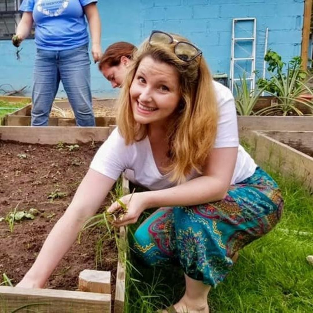 Meet your Posher, Julia